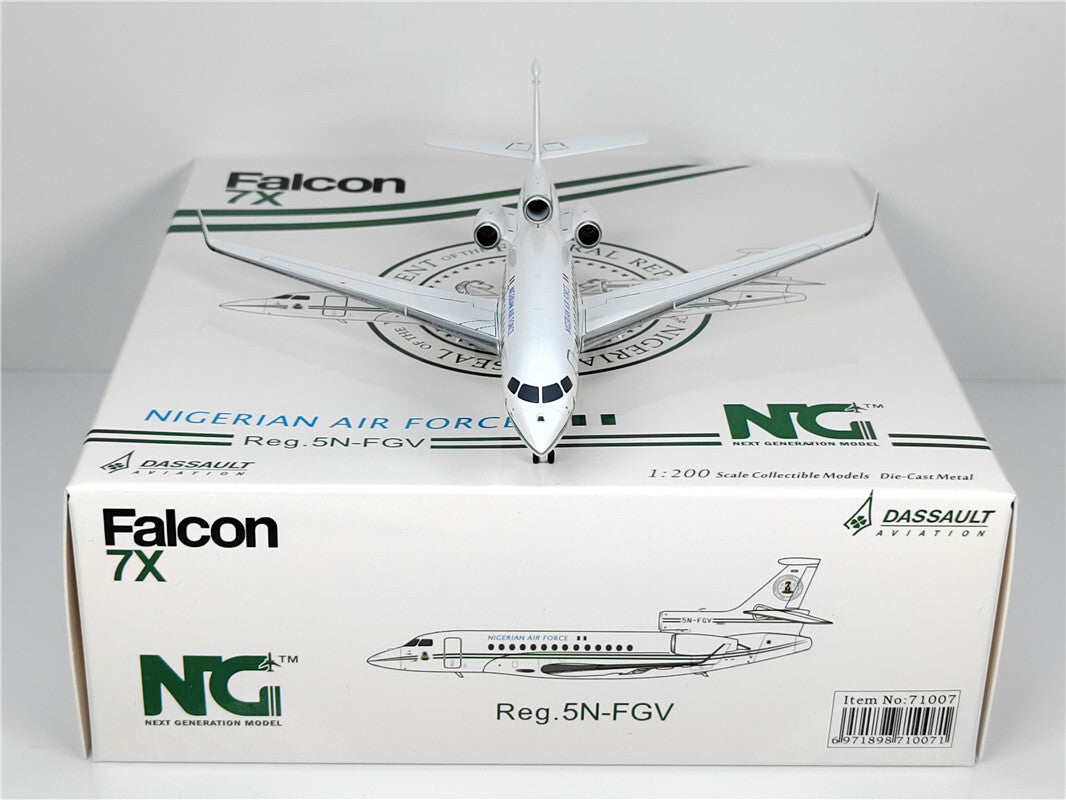 1:200 NG Model NIGERIAN AIR FORCE Falcon 7x Airplane Diecast Aircraft Model