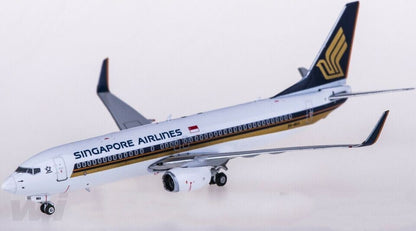 1:400 Phoenix SINGAPORE AIRLINES BOEING 737-800 Passenger Plane Diecast Model
