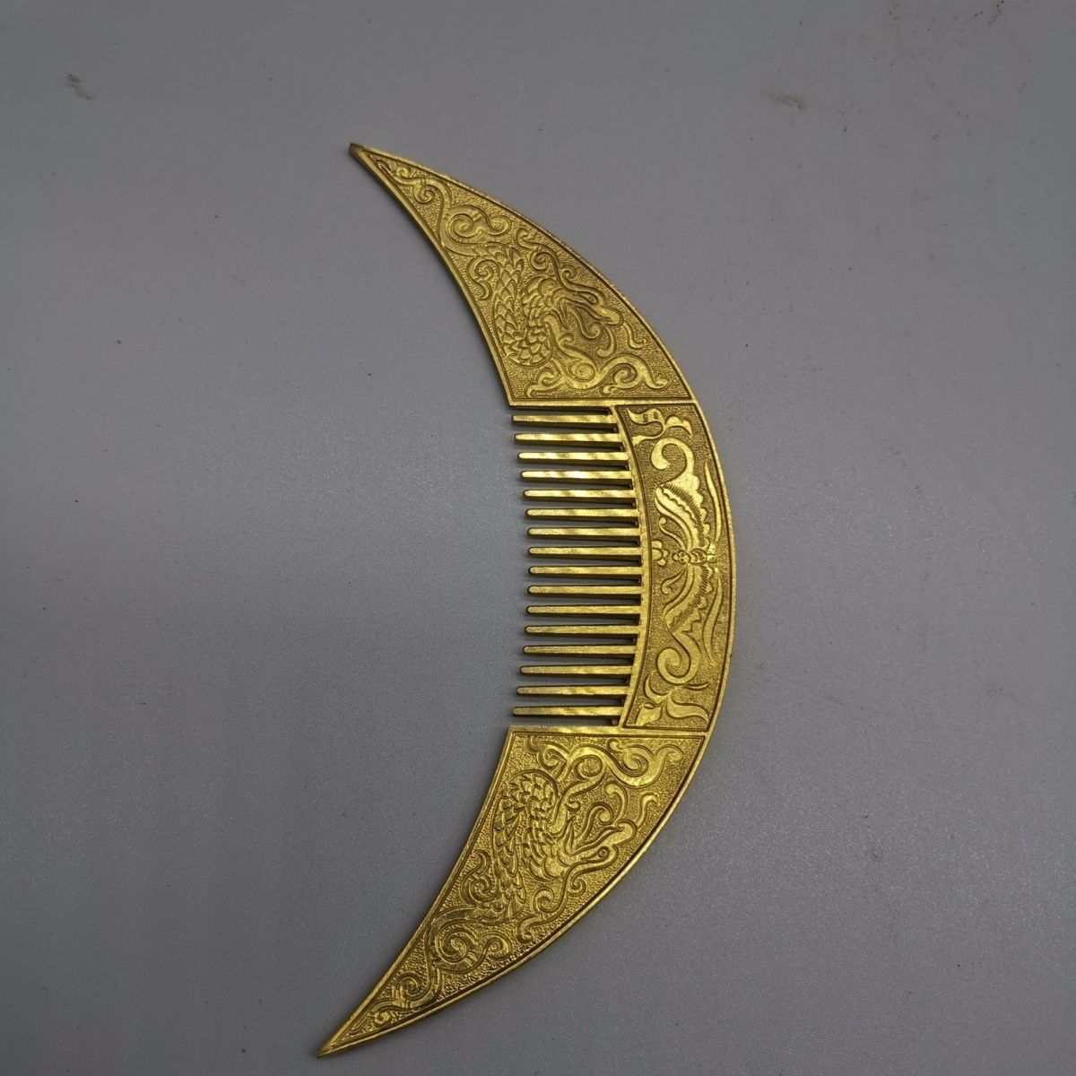 Vintage Brass Dragon Comb Crescent Shape Double Dragon Chinese Hair Tool Prop