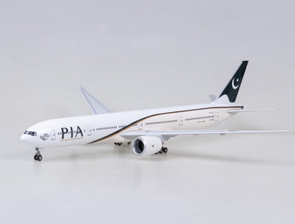 1:157 47CM PIA Pakistan BOEING 777-300ER Plane Landing Gear Resin Aircraft Model