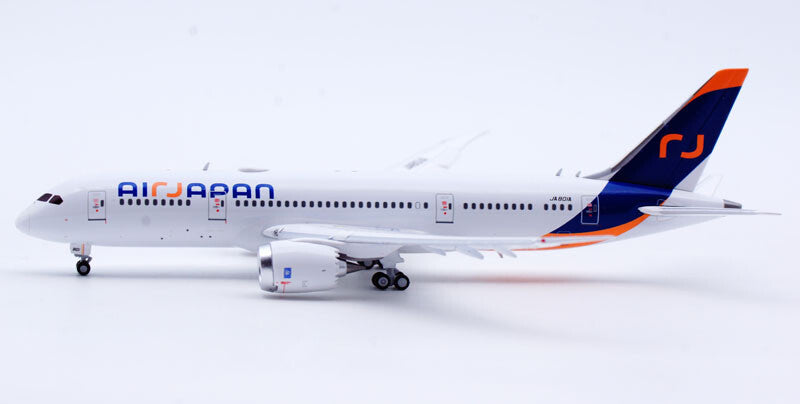 1:400 JC Wings Air Japan Dreamliner B787-8 Passenger Airplane Diecast Model