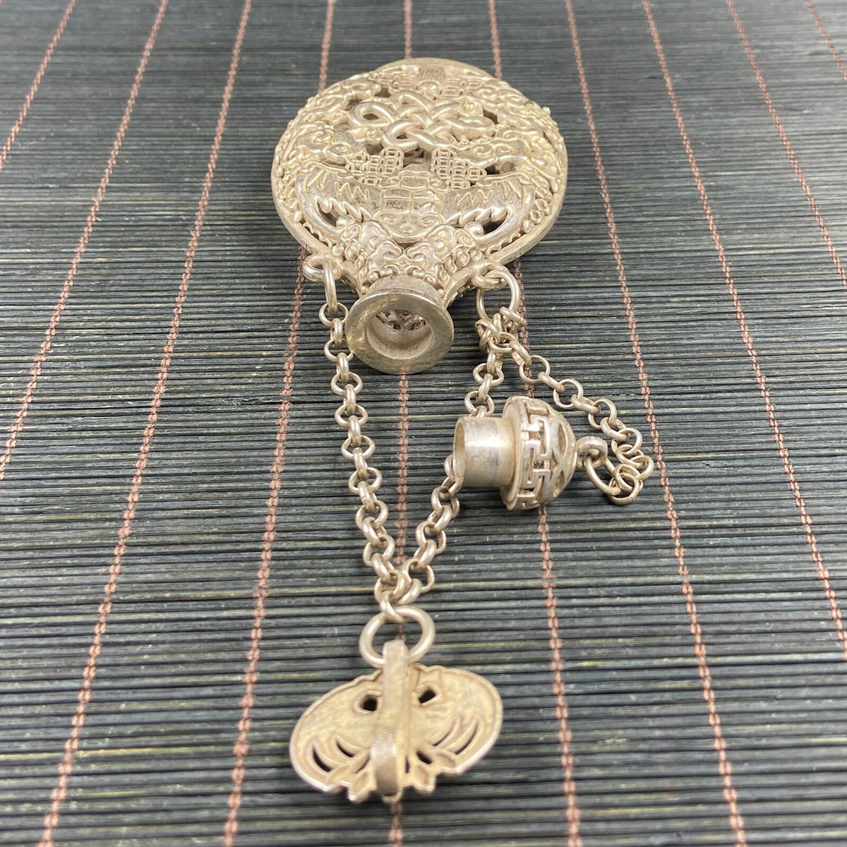Collectibles Tibetan silver Handmade Statue Exquisite Snuff Bottles