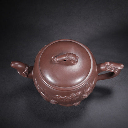 Chinese Yixing Zisha Clay Handmade Exquisite Teapot （鱼乐 底款：铁画轩）