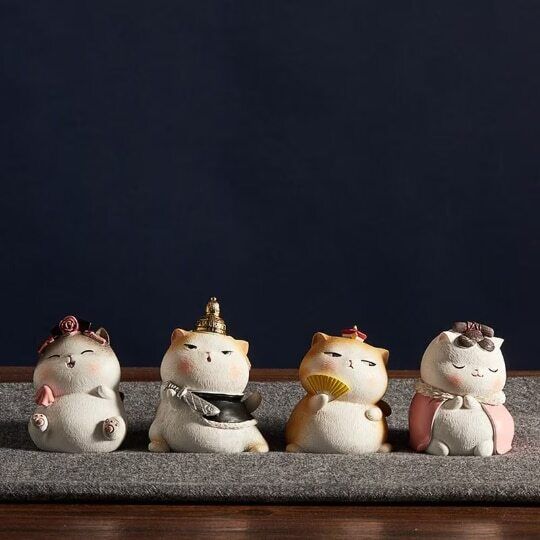 Set of 4 Cute Resin Cat The Palace Museum Baby Cat Small Cat for Home Ornaments