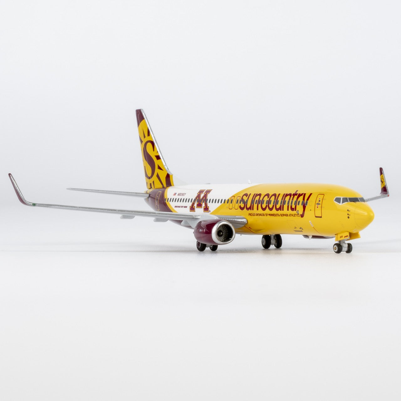 1:400 NGmodels Sun Country Airlines Boeing 737-800 Airplane Diecast Plane Model