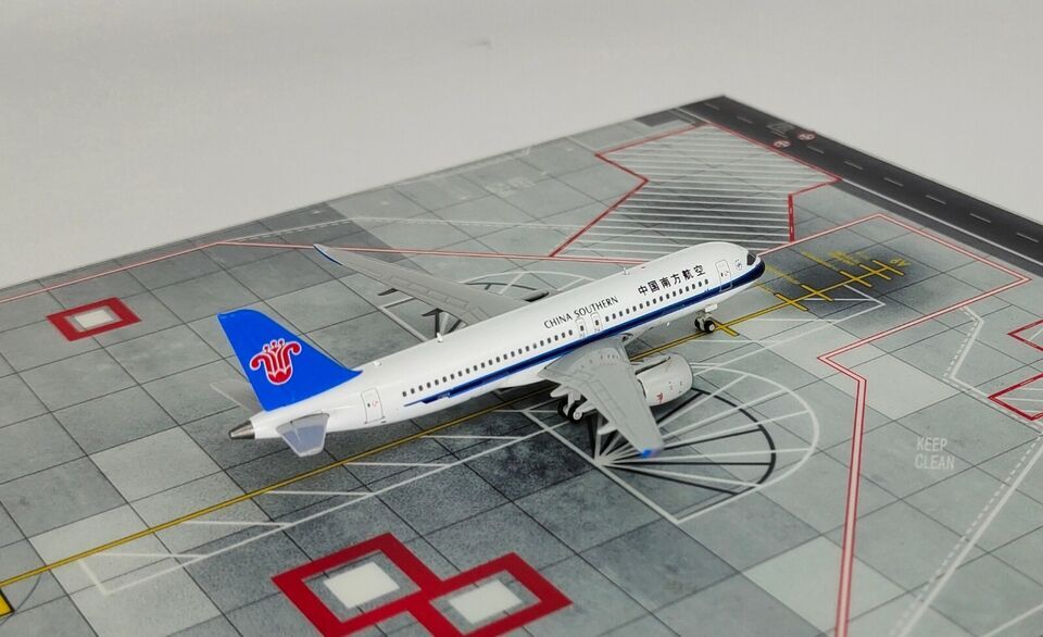 1:400 JC Wings CHINA SOUTHERN C919 Commercial Airplane Diecast Aircraft Model