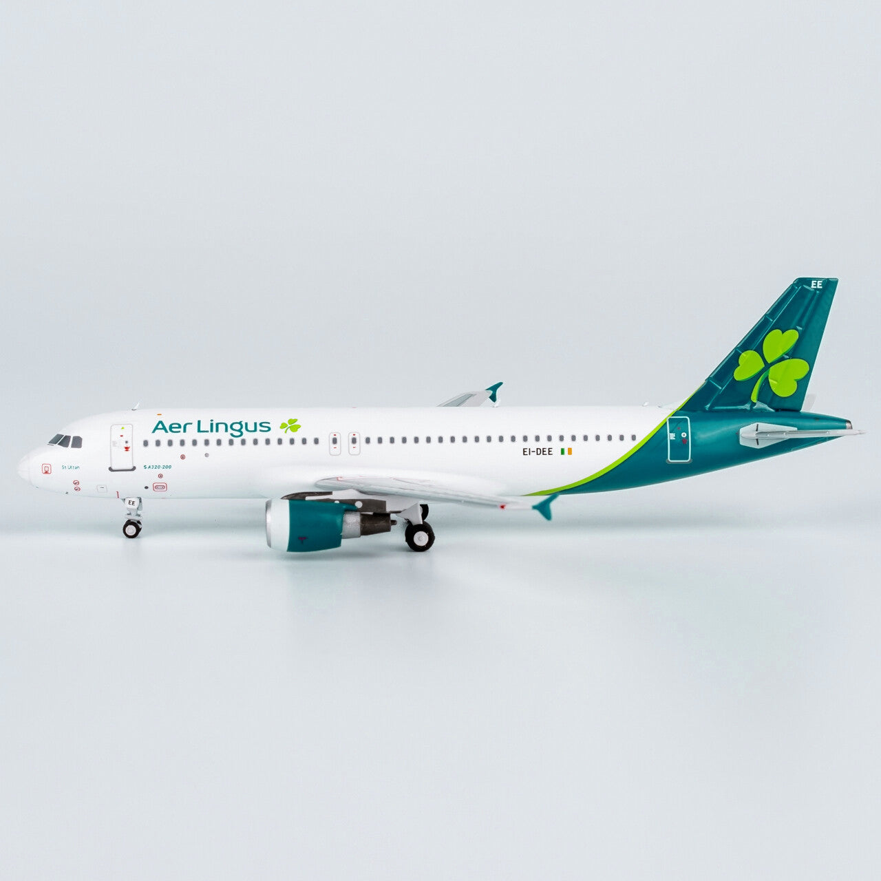 1:400 NGmodels Aer Lingus Airbus A320 Passenger Airplane Diecast Model