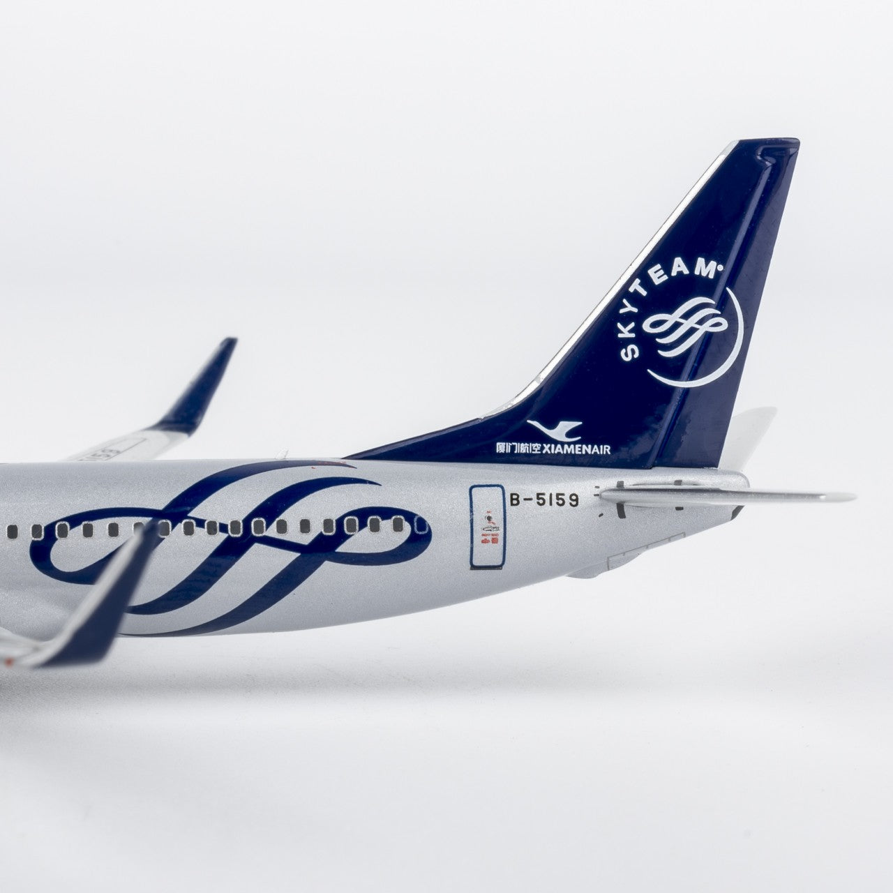 1:400 NGmodels XiamenAir B737-800 B-5159 Passenger Airplane Diecast Plane Model