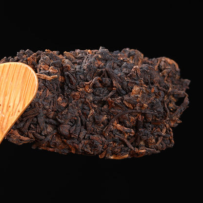 357g Yunnan Menghai 2014 Ancient Tree Old Ban Zhang Pu'er Tea Ripe Tea Cake