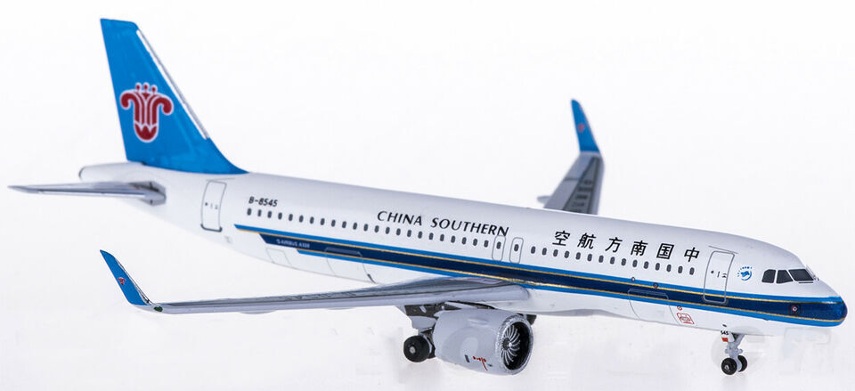 1:400 AeroClassics CHINA SOUTHERN AIRBUS A320neo Passenger Plane Diecast Model
