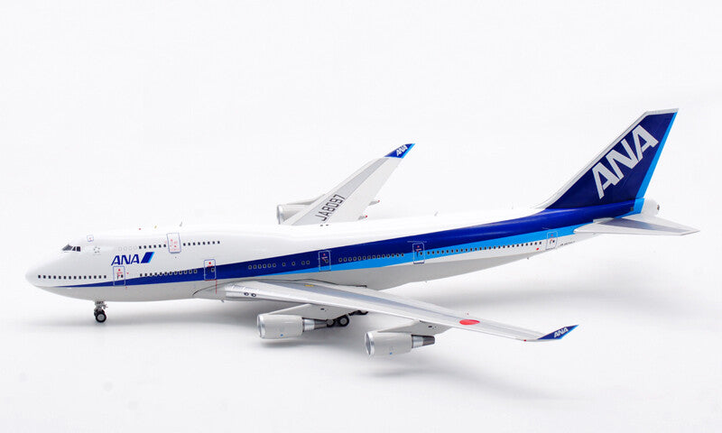 1:200 Aviation ANA BOEING B747-400 Passenger Airplane Diecast Plane Model