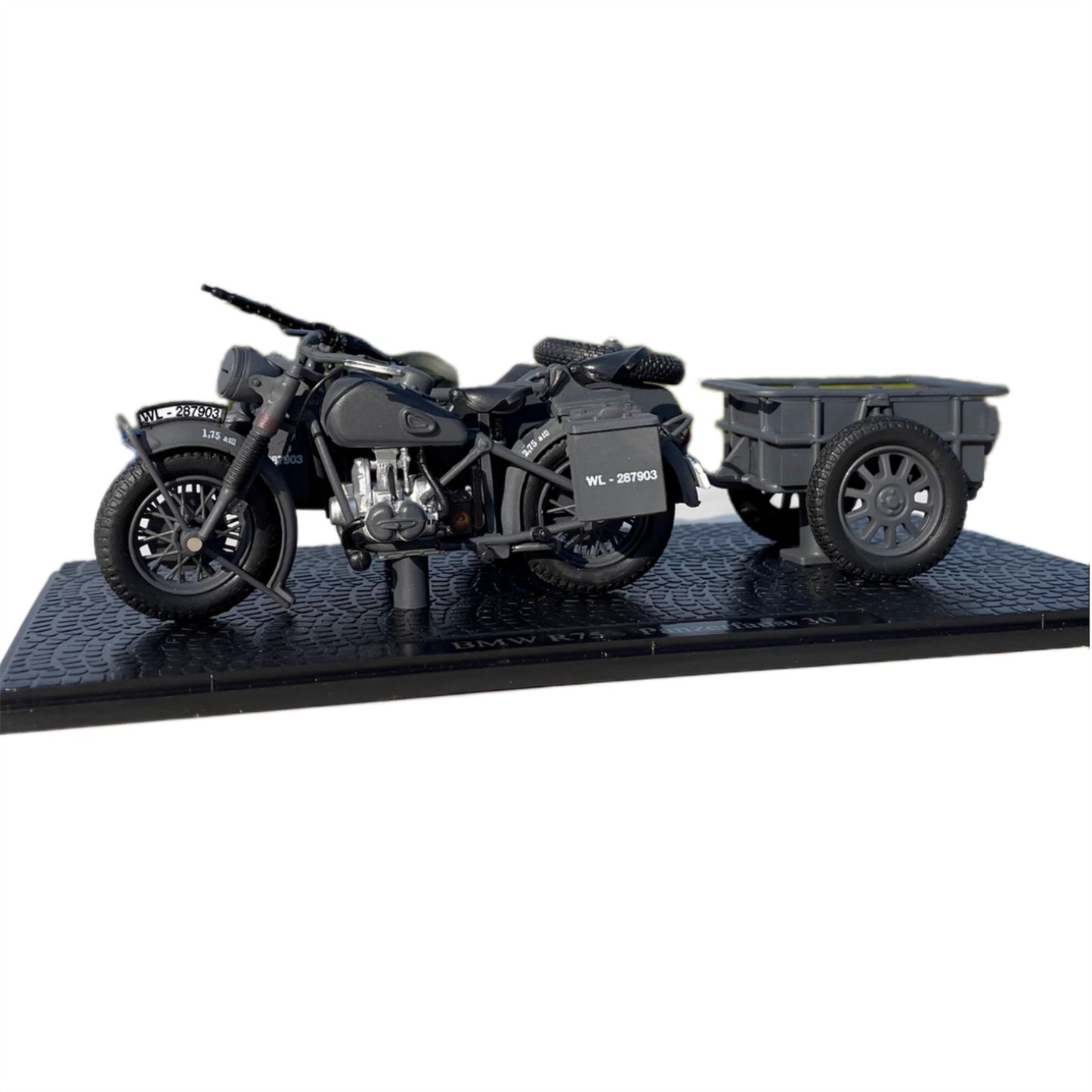 1/24 German WWII R75 Panzerfaust 30 Motorcycle Plastic Model Souvenir Display