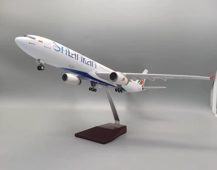 47CM 1:135 SriLankan AIRBUS A330 Passenger Airplane Landing Gears Resin Model