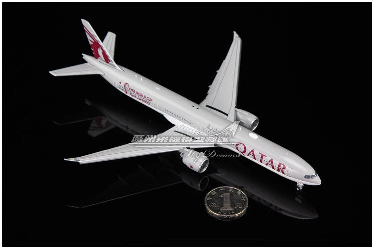 1:400 JC Wings QATAR BOEING 777-300ER Passenger Airplane Flap Down Diecast Model