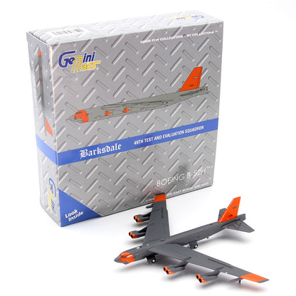 1:400 Geminijets USAF B-52H Stratofortress Passenger Airplane Diecast Model
