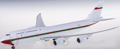 1:200 38CM Hogan Oman BOEING 747-8 Passenger Airplane ABS Plastic Aircraft Model
