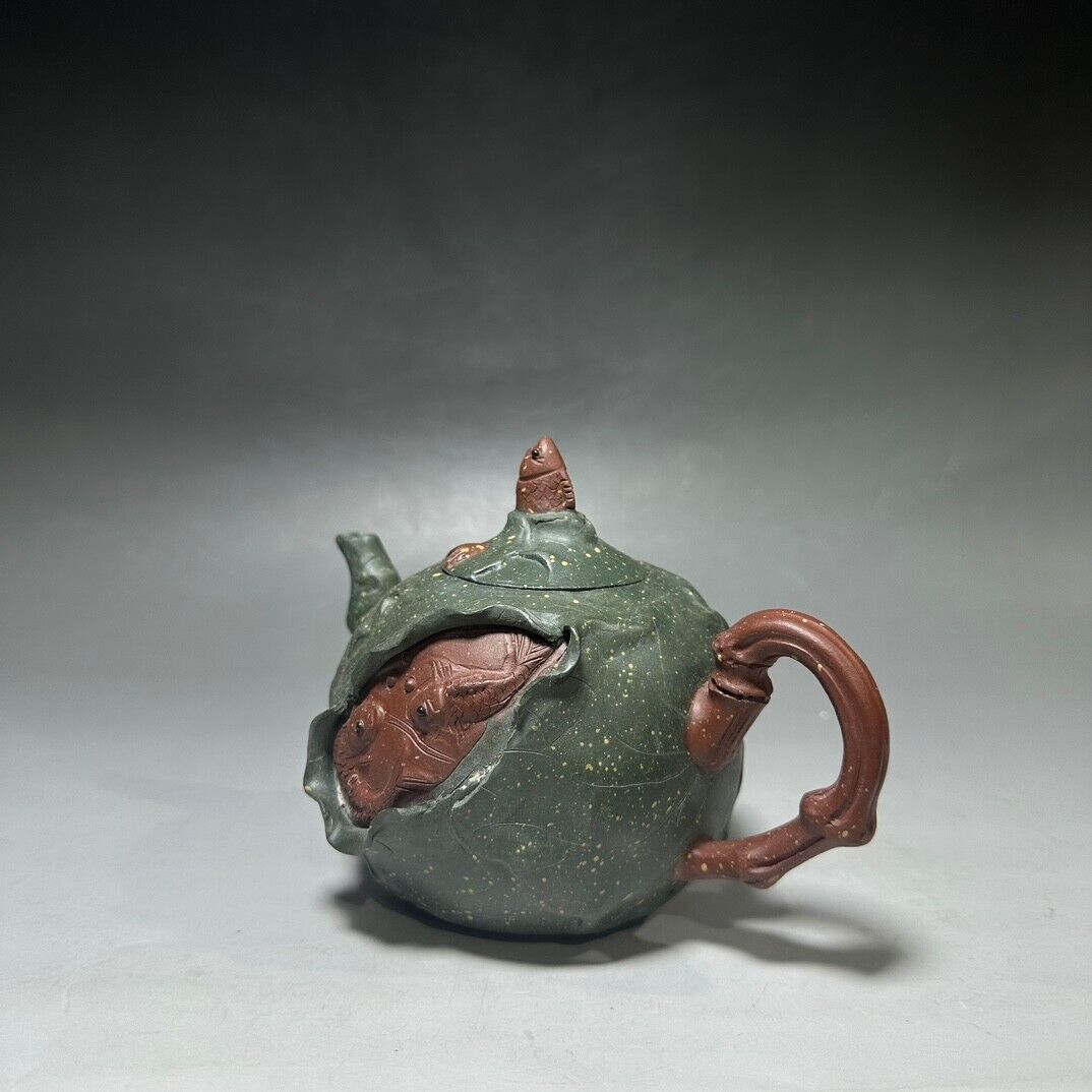 Chinese Yixing Zisha Clay Handmade Exquisite Teapot （松鼠 底款：燕亭）