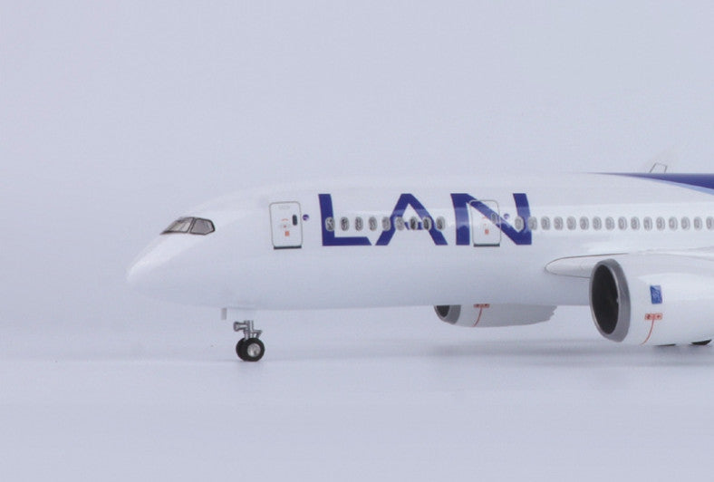1:130 43CM LAN BOEING 787 Passenger Airplane Landing Gear Resin Aircraft Model