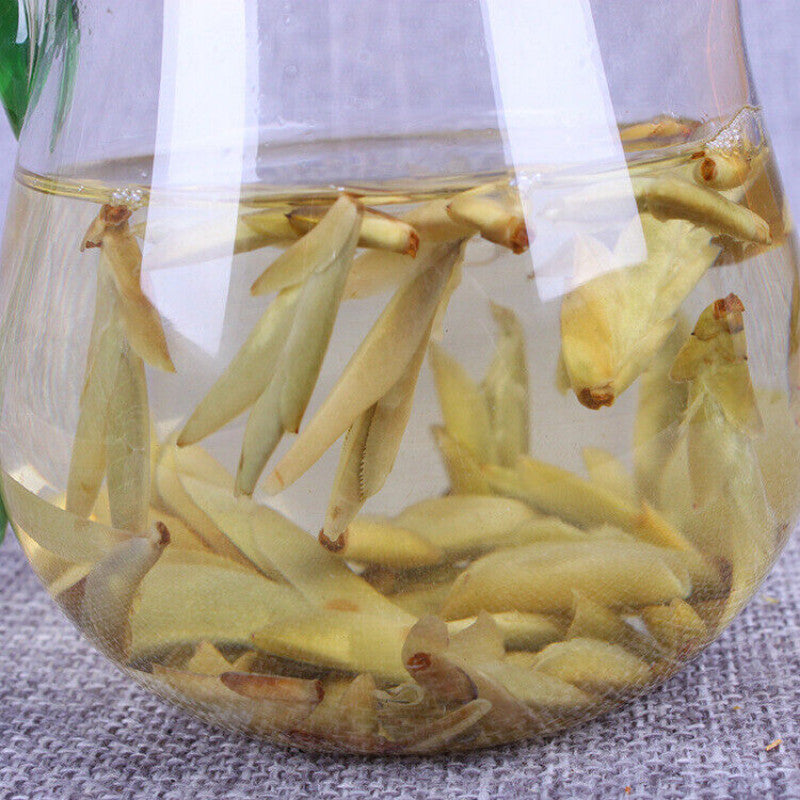 Ming Qian early spring tea white buds white buds spores raw tea Natural Xueshan