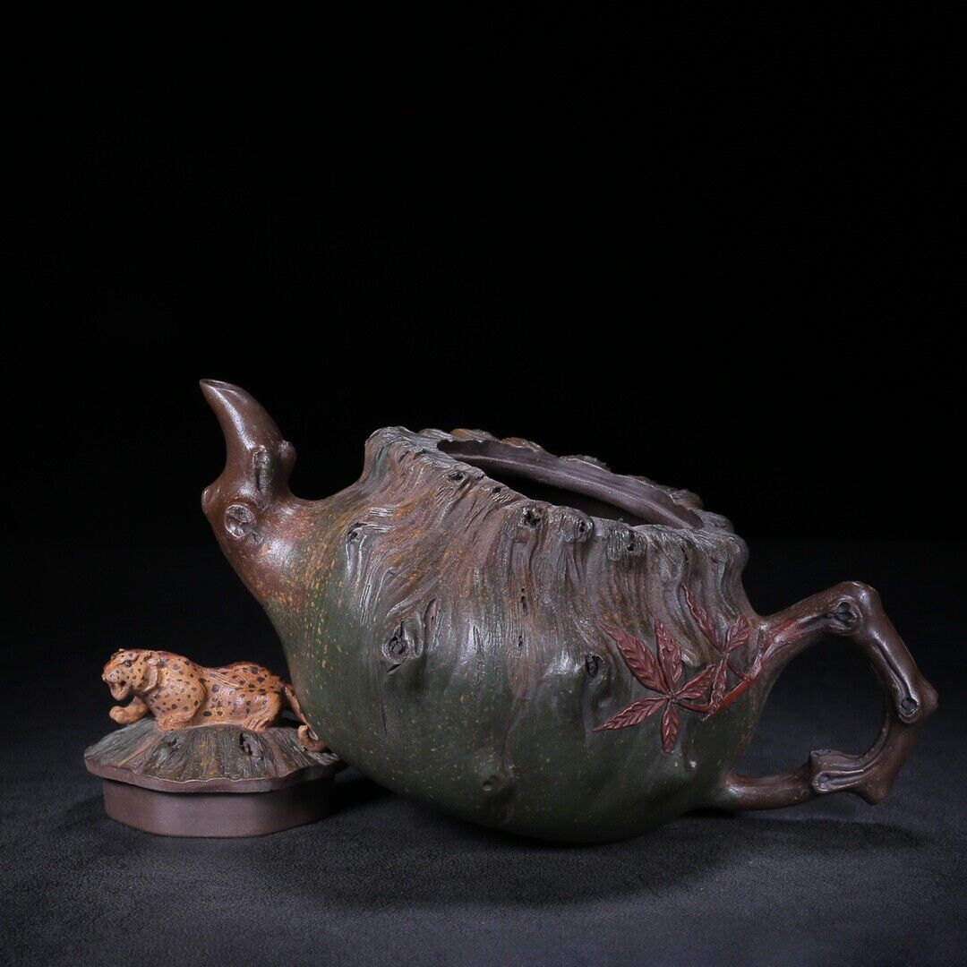 Chinese Yixing Zisha Clay Handmade Exquisite Teapot （灵豹 底款：汪寅仙）