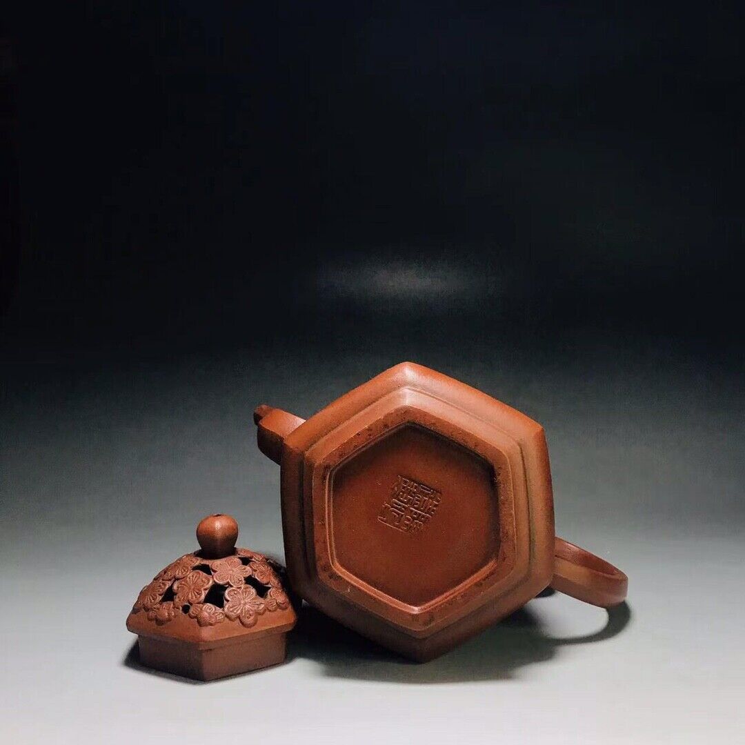 Chinese Yixing Zisha Clay Handmade Exquisite Teapot （年年有余 底款：陈鸣远）