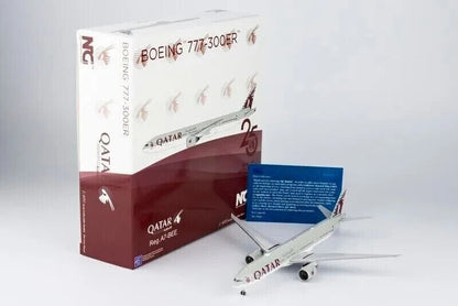 1:400 NG Model QATAR BOEING 777-300ER Passenger Airplane Diecast Aircraft Model