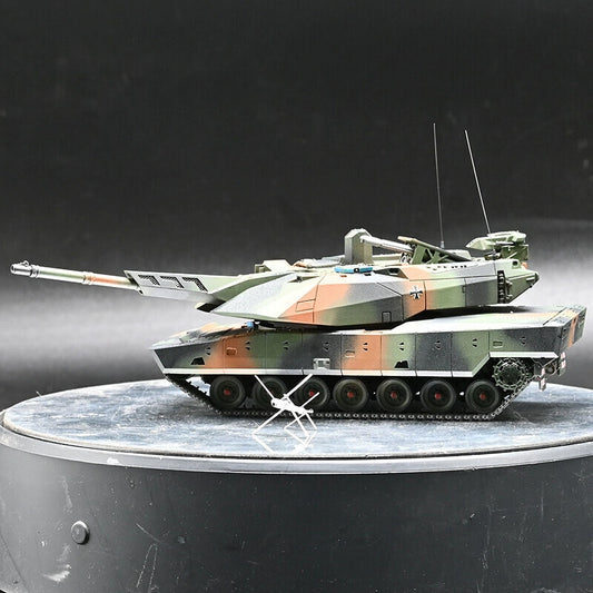 1/72 Sanrong German KF51 Main Battle Tank Tricolor Painted Finished Model