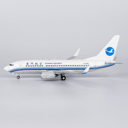 1:200 XiamenAir CCP XiamenAir Boeing 737-700 Passenger Diecast Airplane Model