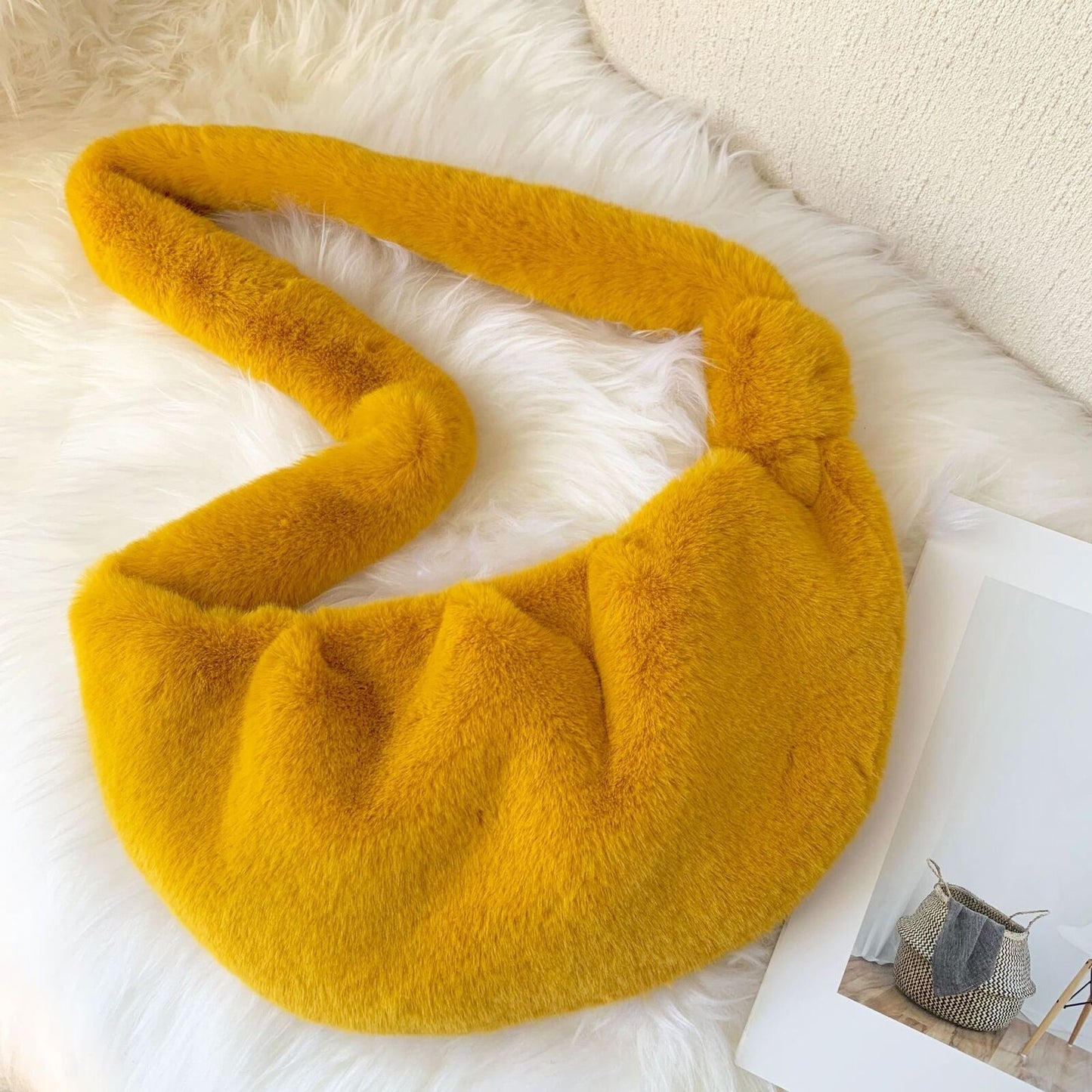 Soft Plush Hobos Crossbody Bag Shoulder Faux Fur Messenger Bag Large Tote Purses