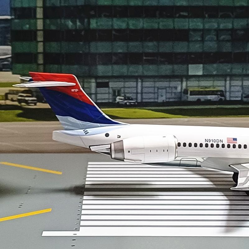 1:200 GeminiJets Delta MD-90 N910DN Diecast Aircraft Model