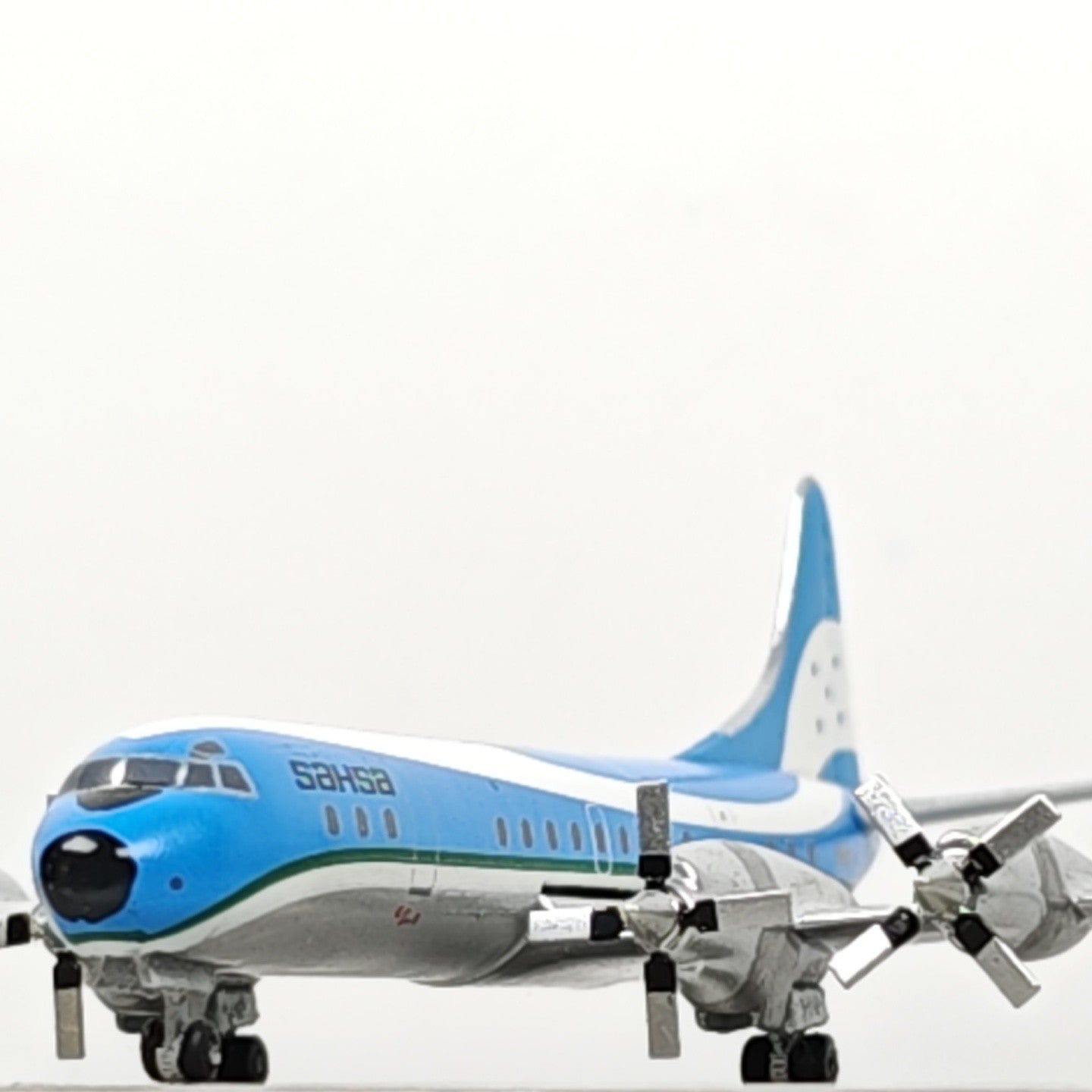 1:400 Aeroclassics Honduras Airlines Douglas DC-6 Airplane Diecast Plane Model