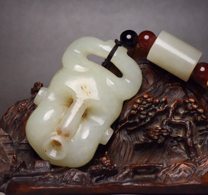 Collection Chinese Natural Hetian Jade Carving Exquisite Unique Pendant Jewelry