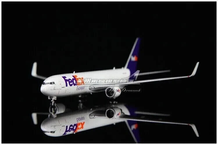 1:400 Phoenix FedEx BOEING 767-300ER Aircraft Diecast Airplane Plane Model