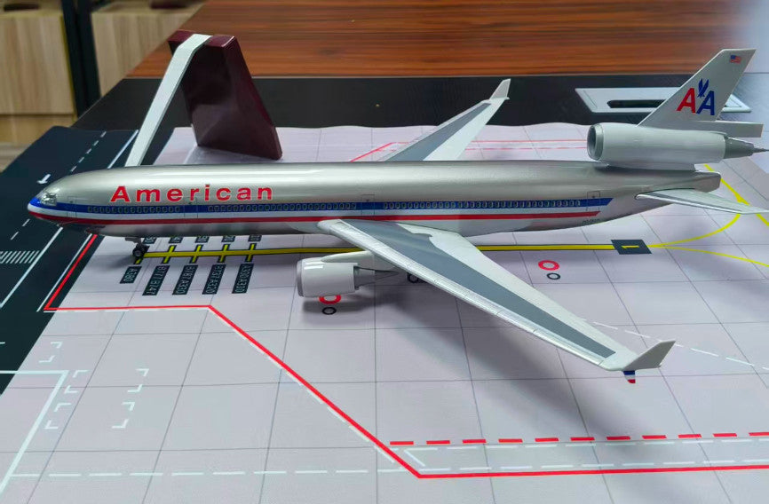 47CM 1:130 American McDonnell Douglas MD-11 Airplane Landing Gear Resin Model