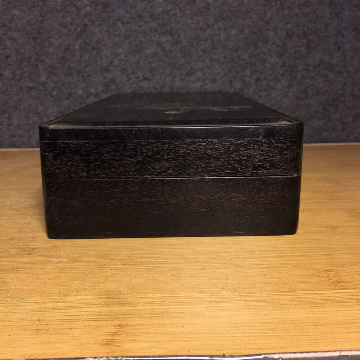 Chinese Natural Red Sandalwood Hand-carved Lotus Pattern Storage Box
