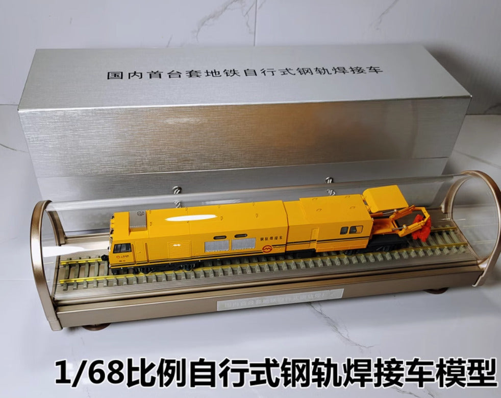 1:68 34CM Self-propelled Rail Welding Vehicle Train Diecast Model Collection