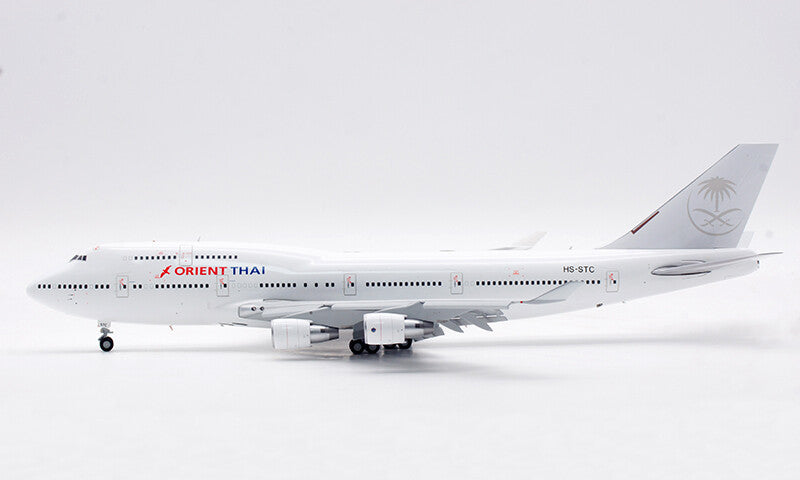 1:200 JC Wings ORIENT AIRLINES BOEING B747-400 Flap Down Airplane Diecast Model
