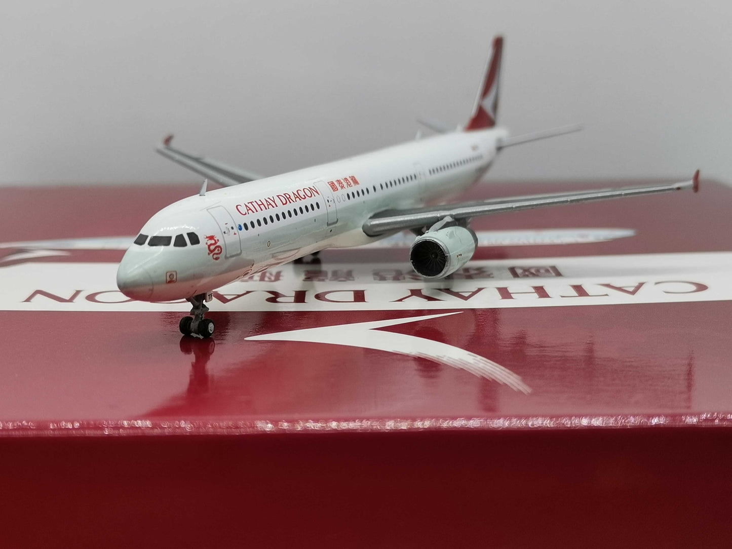 1:400 JC Wings CATHAY DRAGON A321 Passenger Airplane Diecast Aircraft Model
