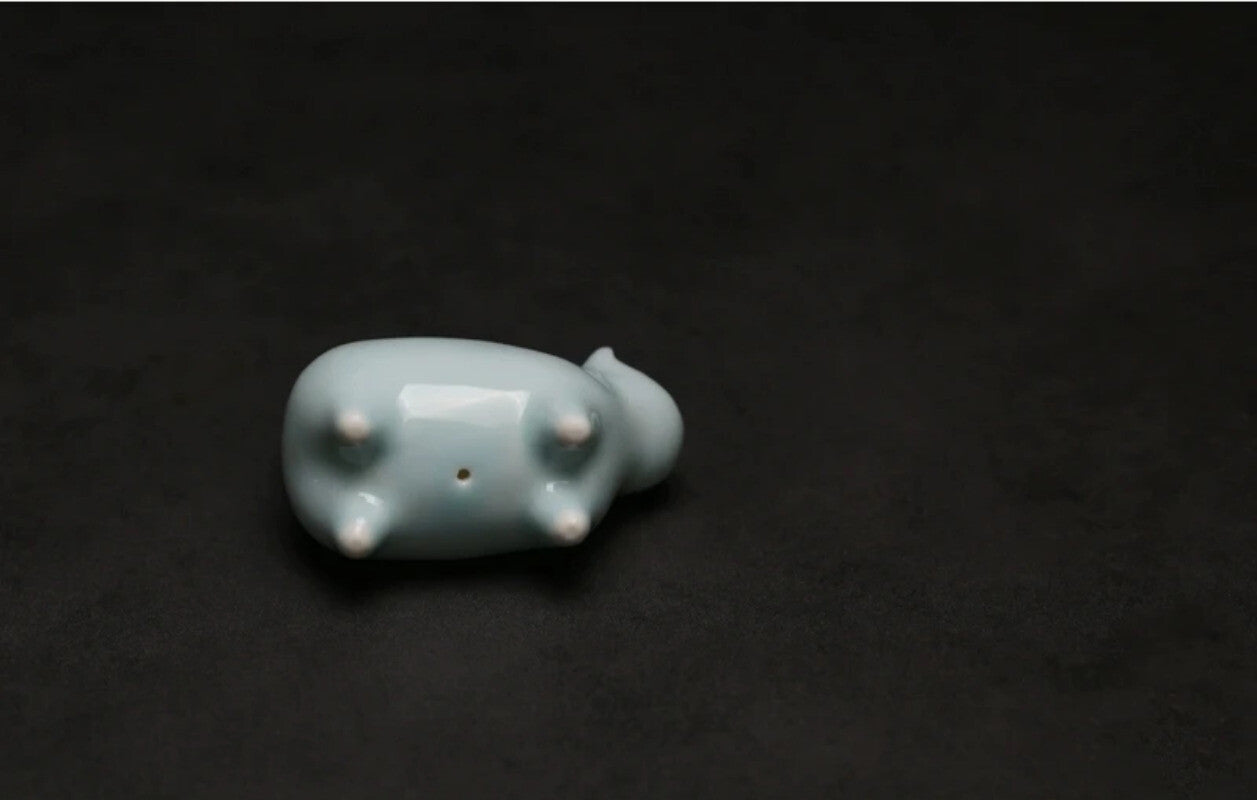 Chinese Tea Spirit Ceramic Cute Cat Tea Pet Figurines Tea Ceremony Zen Table