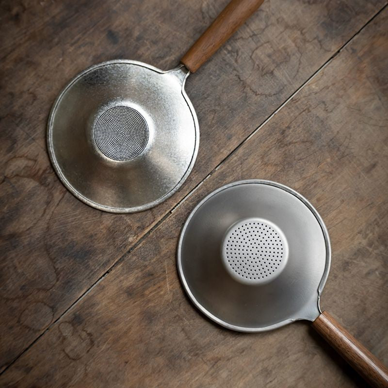 Walnut Handle Titanium Tea Strainer Filter Tea-water Separation Tea Strainer