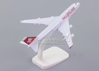 16cm Switzerland Boeing 747-400 Passenger Airplane Diecast Plane Aircraft Model