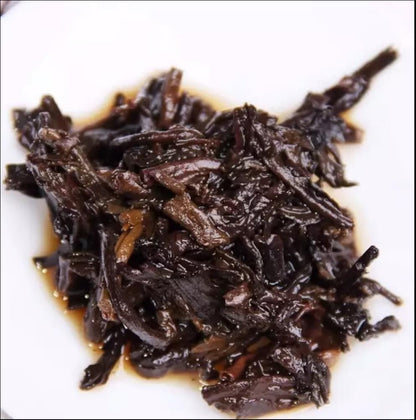 2017, China haiwan 500g lao tong zhi Shu Old Tree Puer Tea Cake Ripe Pu er erh