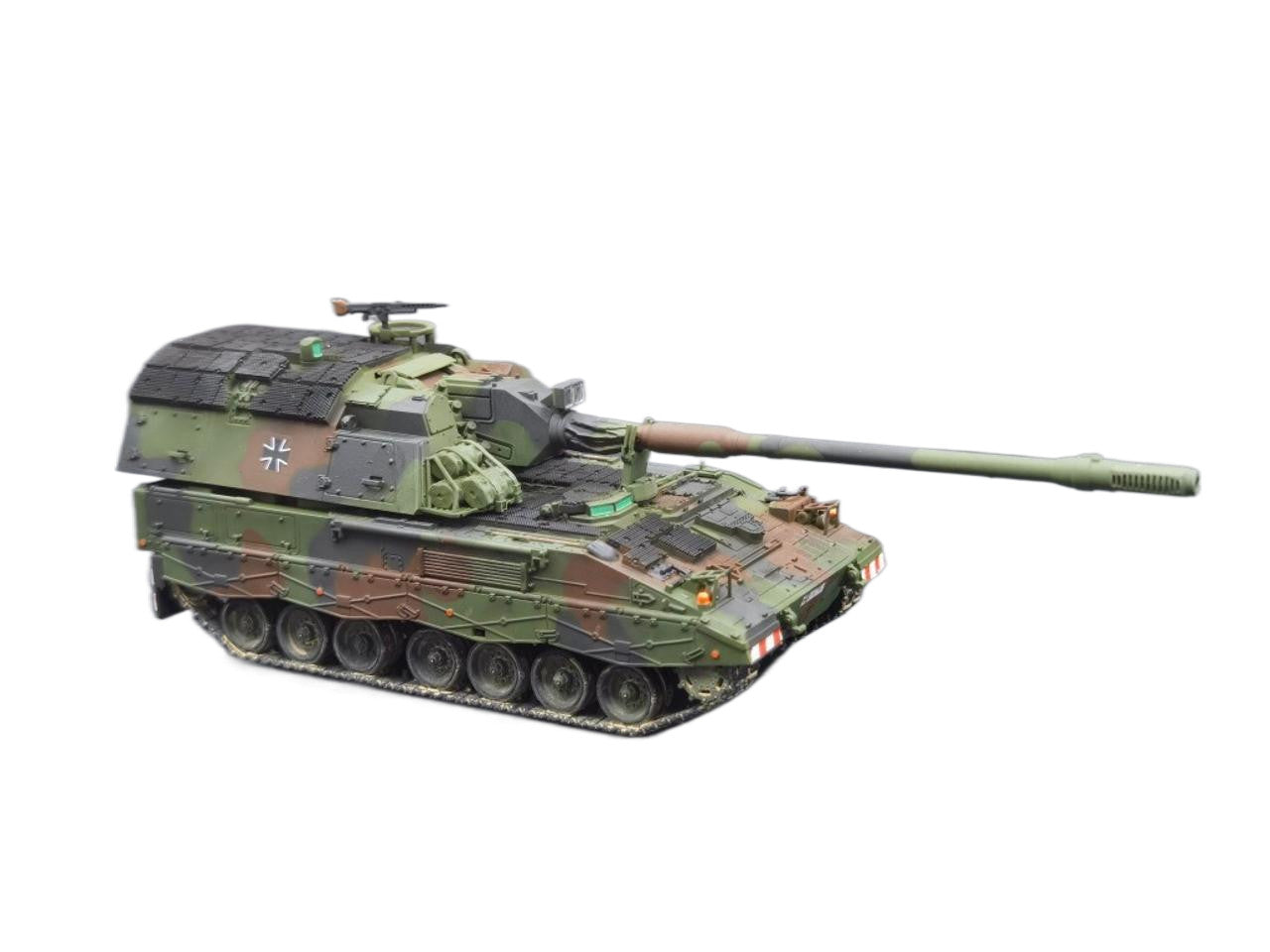 1/72 German Pzh2000 self-propelled howitzer model heavy armor model