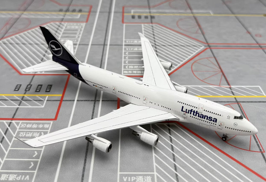 1:400 YY Wings Lufthansa BOEING 747-400 Passenger Aircraft Diecast Plane Model