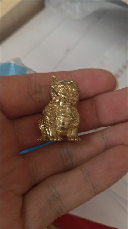 Brass Kylin Statue Desktop Ornament Study Paperweight Tea Pet Wenwan Hand Piece
