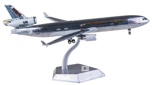 1:200 SQ Wings McDonnell Douglas MD-11 N111MD Airplane Diecast Plane Model