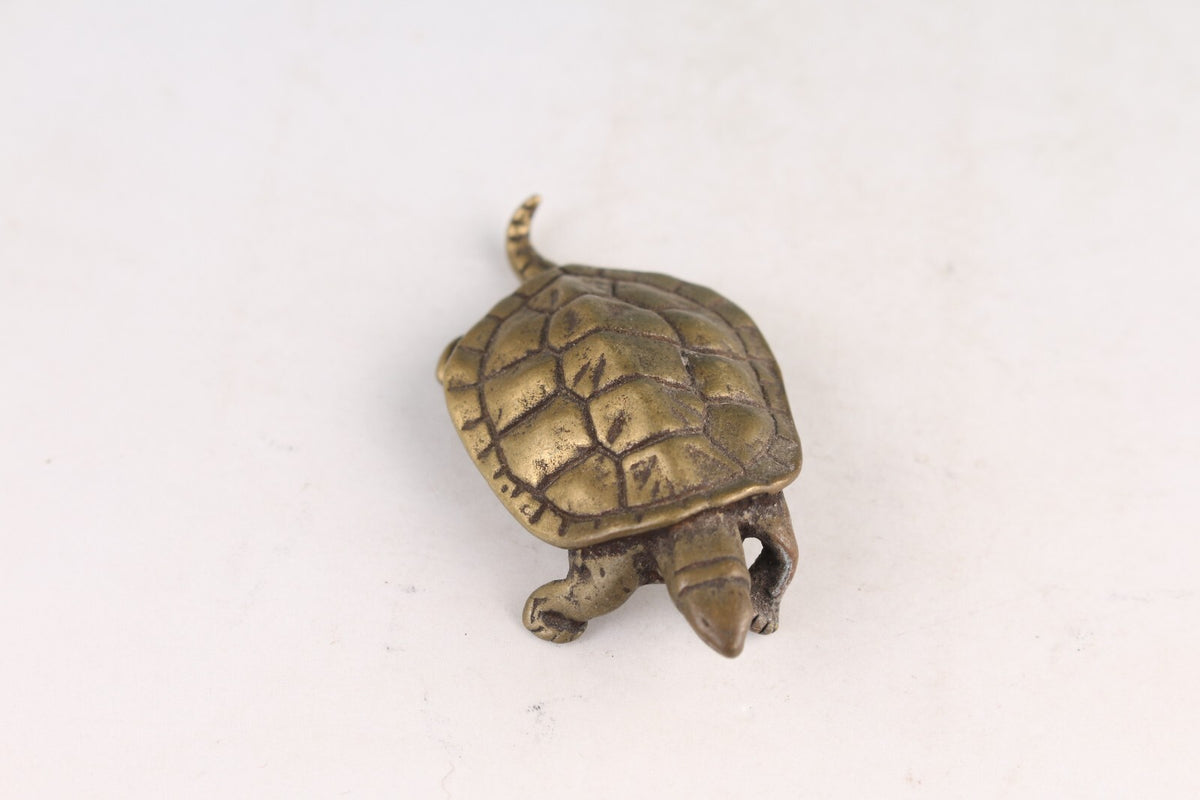 Rare Chinese brass handmade tortoise turtle statue collect tea pet hand piece