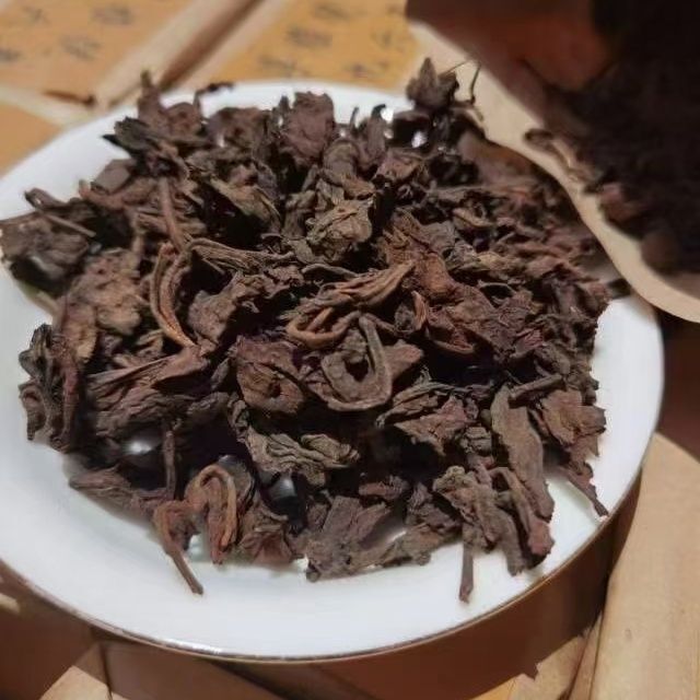 90 S Zhen Chun Ya Hao Yiwu Wild Fragrant Old Puer Tea Loose Leaf Ripe 200g