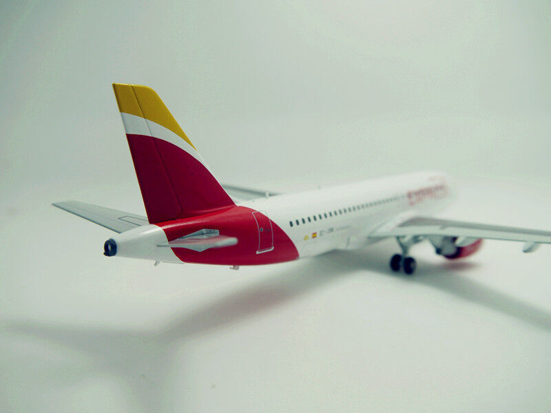 1:200 HOGAN IBERIA EXPRESS AIRBUS A320 Passenger Airplane ABS Plastic Model