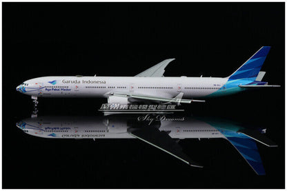 1:400 JC Wings Garuda Indonesia BOEING 777-300ER Flap Down Plane Diecast Model